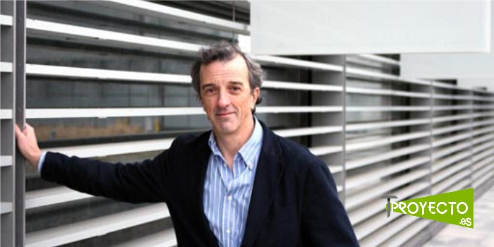 El arquitecto cordobés Rafael de La-Hoz recibe una Medalla del Colegio de Arquitectos de España